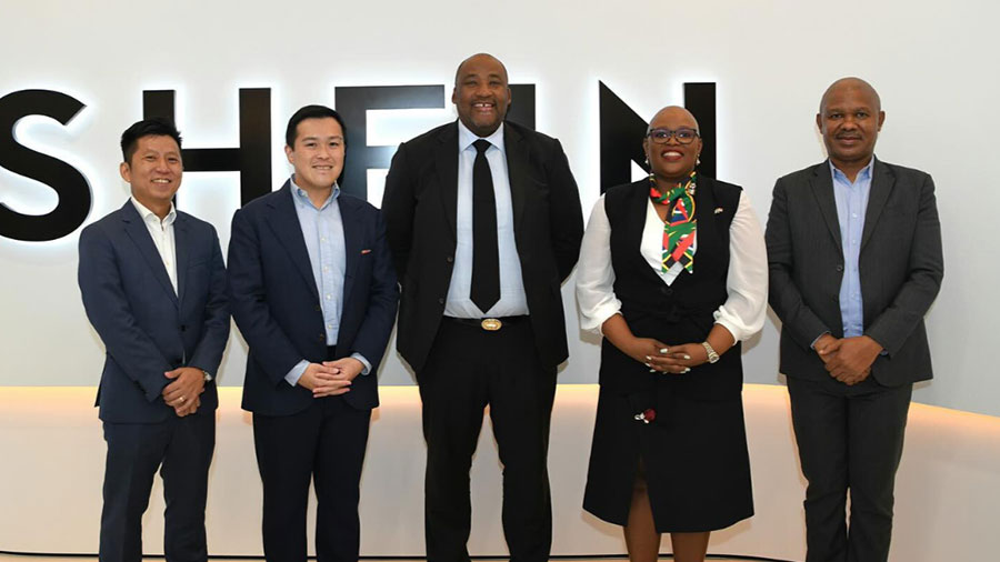 the minister met with shein